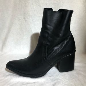 Steven Madden Black Peaches Bootie - Size 9